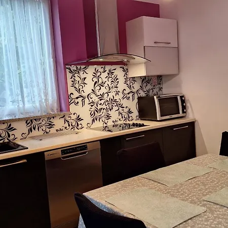 Komel I * Οπατία