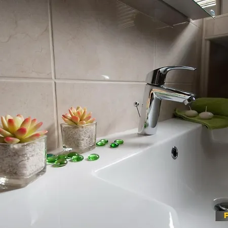 Komel I أوباتيا