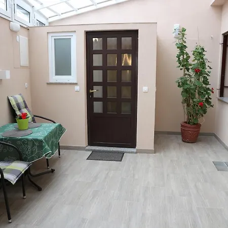 Komel I أوباتيا