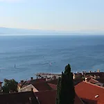 Komel I Apartament Opatija