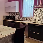 Komel I Apartament *