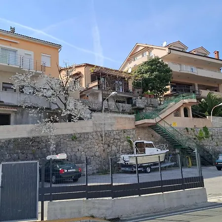 Апартаменты Komel I